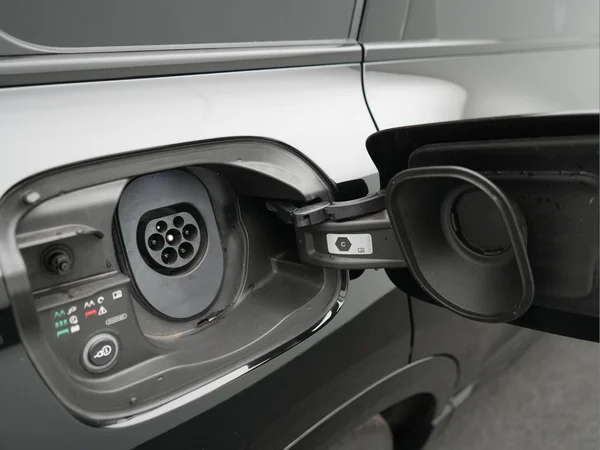 AUDI Q6 e-tron (2026) — foto 10 van 32