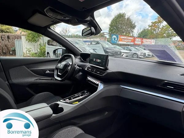 Peugeot 5008 (2024) — foto 7 van 37