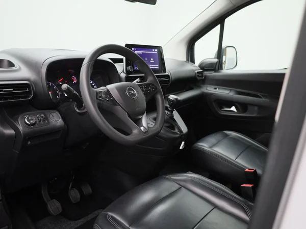 Opel Combo Life (2023) — foto 22 van 34
