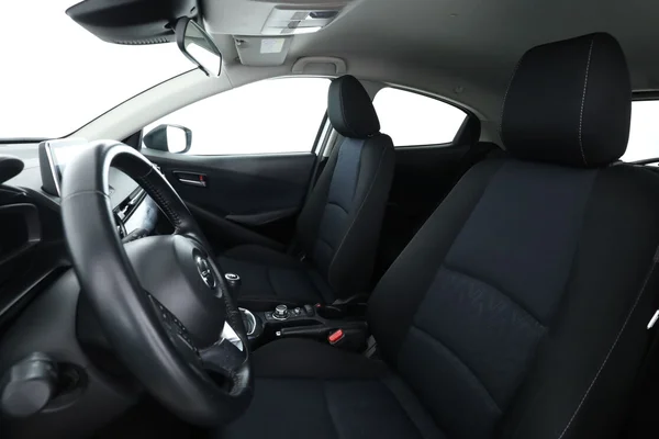 Mazda 2 (2017) — foto 16 van 16