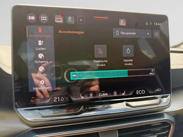 CUPRA Formentor e-Hybrid (PHEV) (2025) — foto 6 van 20