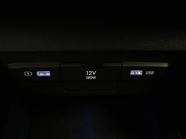 Hyundai i20 (2021) — foto 18 van 39