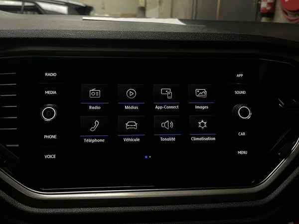 VOLKSWAGEN T-Roc (2020) — foto 4 van 20