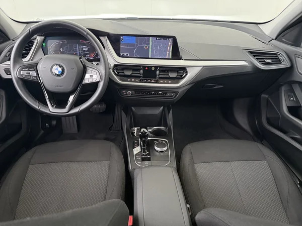 BMW 118 (2024) — foto 25 van 25