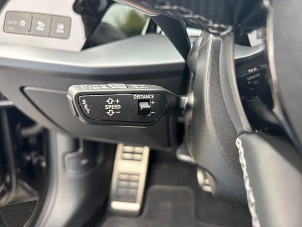 AUDI A3 Allstreet (2024) — foto 8 van 19