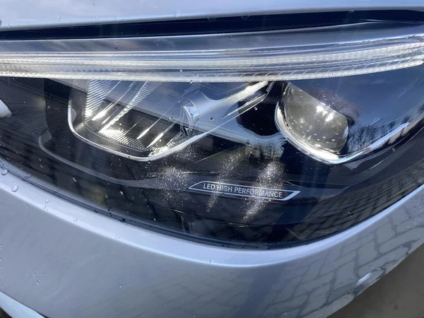 Mercedes-Benz C-Klasse (2023) — foto 7 van 20