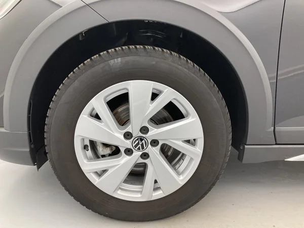 VOLKSWAGEN Taigo (2023) — foto 26 van 36