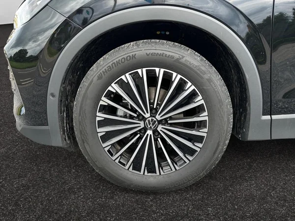 VOLKSWAGEN Tiguan (2026) — foto 8 van 16
