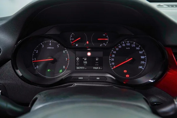 Opel Crossland (2021) — foto 5 van 64