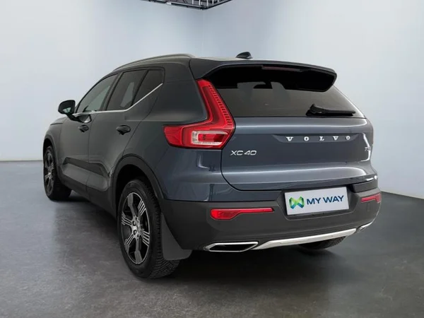 VOLVO XC40 (2020) — foto 28 van 29