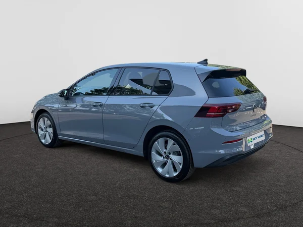 VOLKSWAGEN Golf VIII (2026) — foto 9 van 16