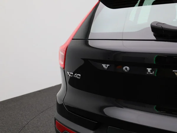 Volvo XC40 (2023) — foto 30 van 39