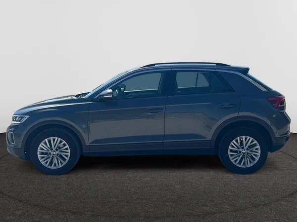 VOLKSWAGEN T-Roc (2023) — foto 10 van 18