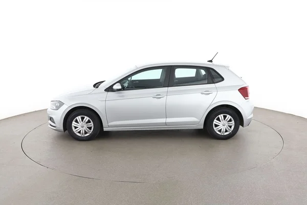 Volkswagen Polo (2018) — foto 9 van 16