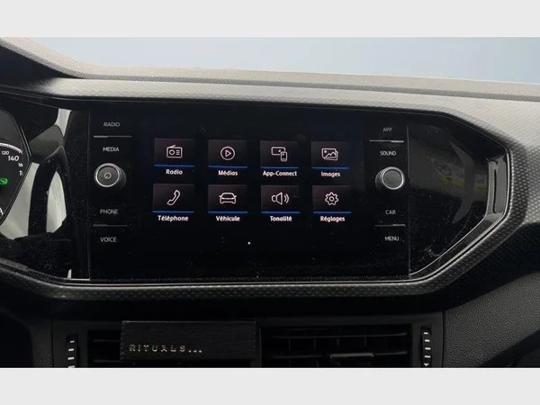 VOLKSWAGEN T-Cross (2019) — foto 5 van 24
