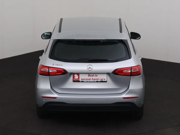 MERCEDES B 180 (2020) — foto 22 van 25
