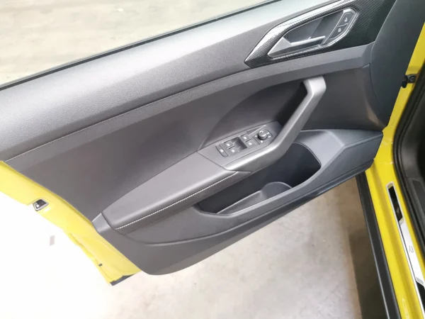 VOLKSWAGEN T-Cross (2025) — foto 5 van 15