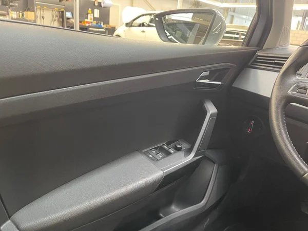 SEAT Arona (2018) — foto 7 van 24