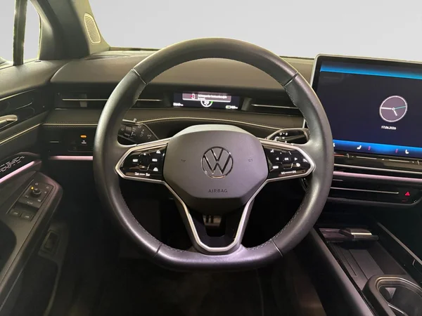 VOLKSWAGEN ID.7 Tourer (2025) — foto 4 van 24