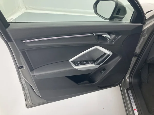 AUDI Q3 Sportback (2020) — foto 28 van 36