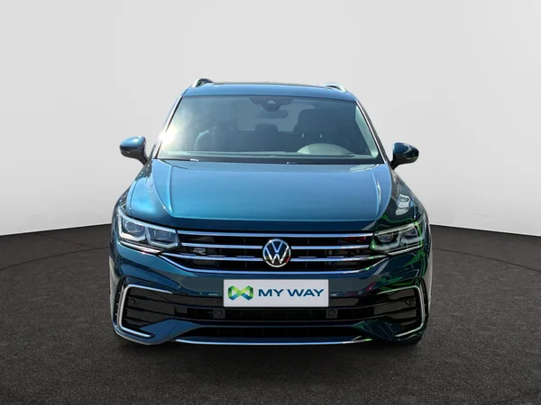 VOLKSWAGEN Tiguan (2022) — foto 19 van 24