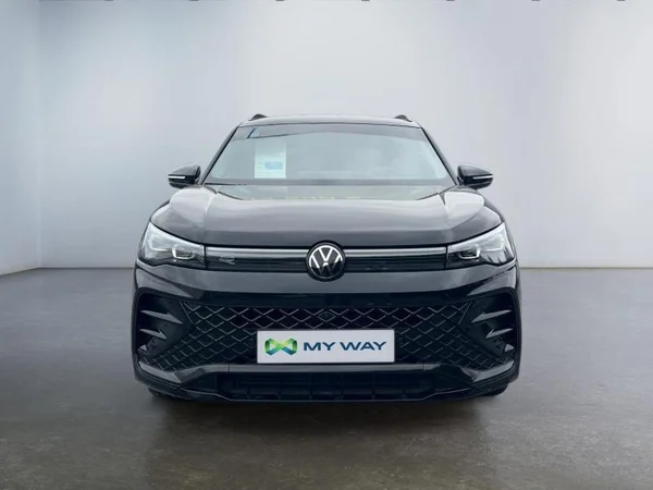 VOLKSWAGEN Tiguan (2024) — foto 19 van 25