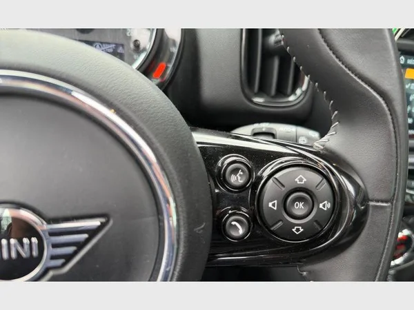 MINI COOPER COUNTRYMAN (2019) — foto 11 van 27