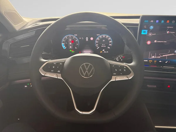 VOLKSWAGEN Tiguan (2026) — foto 4 van 24
