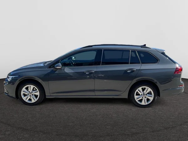 VOLKSWAGEN Golf VIII SW (2024) — foto 13 van 22