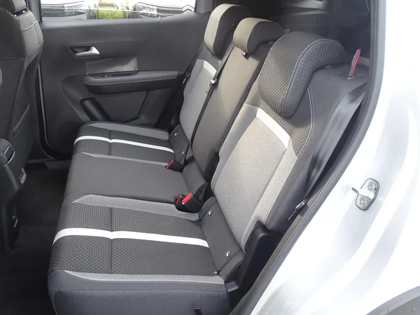 Opel Frontera (2025) — foto 8 van 24