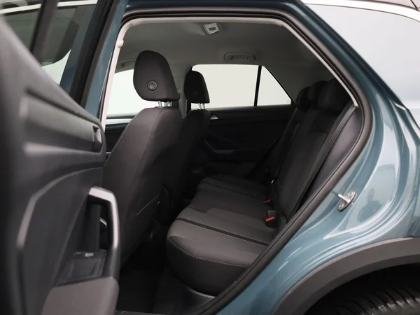 Volkswagen T-Roc (2023) — foto 4 van 42