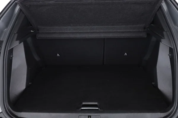 Peugeot 2008 (2008) — foto 8 van 16