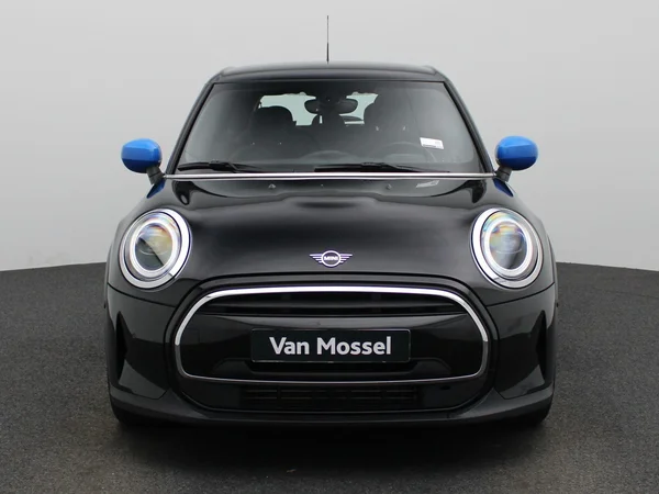 MINI One (2022) — foto 23 van 31