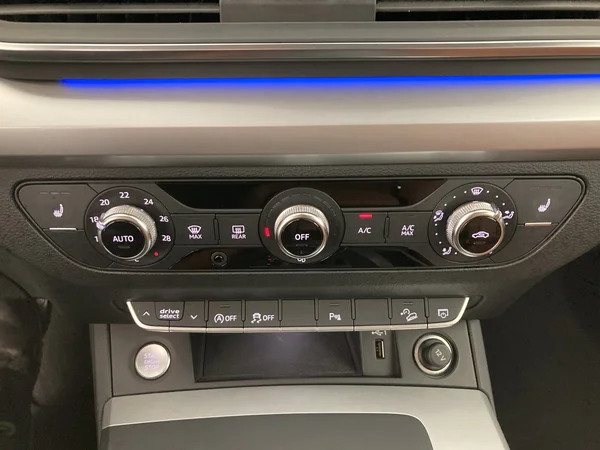AUDI Q5 (2021) — foto 14 van 36