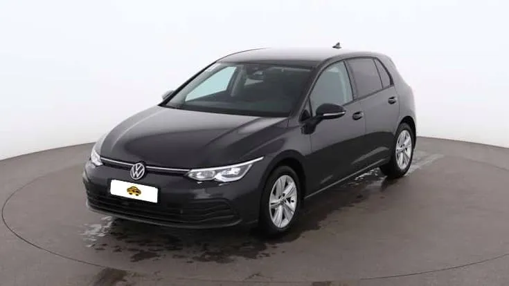 volkswagen golf viii 1121_303702_2023