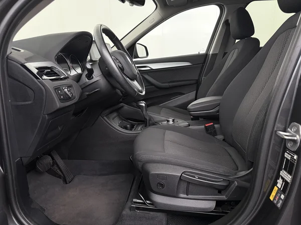 BMW X1 (2022) — foto 2 van 34