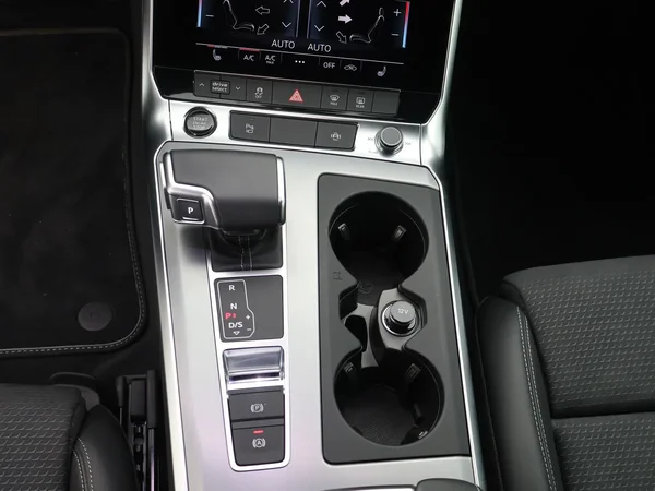 Audi A6 (2024) — foto 11 van 23