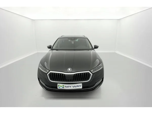 SKODA Octavia Combi (2021) — foto 12 van 35