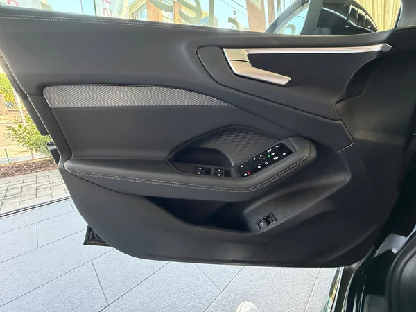 AUDI A5 Avant (2024) — foto 14 van 14