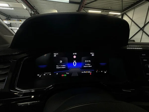 VOLKSWAGEN Polo (2025) — foto 3 van 15