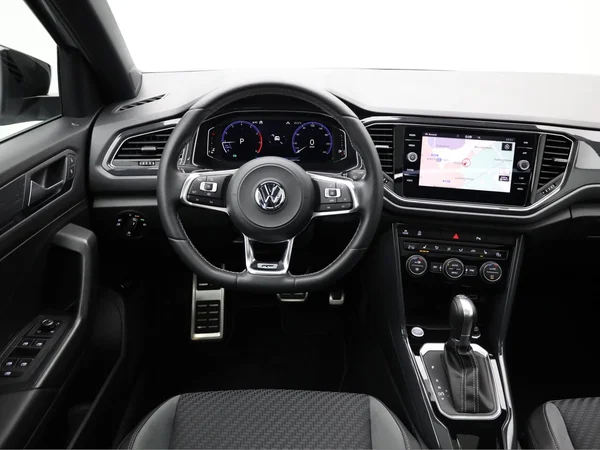 VOLKSWAGEN T-Roc (2019) — foto 6 van 24