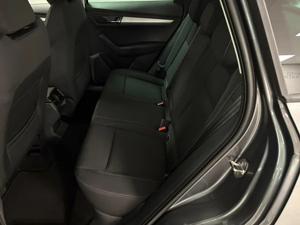 SKODA Karoq (2026) — foto 4 van 15