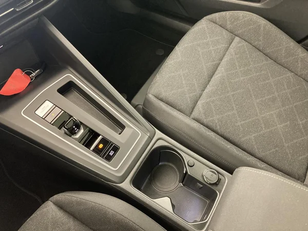 VOLKSWAGEN Golf VIII SW (2022) — foto 17 van 35
