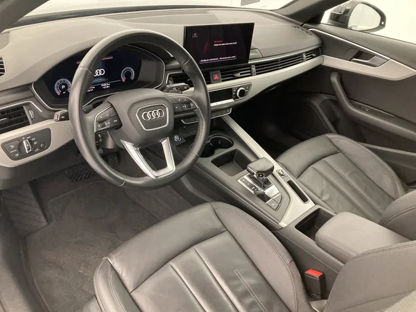 AUDI A4 Avant (2023) — foto 10 van 36