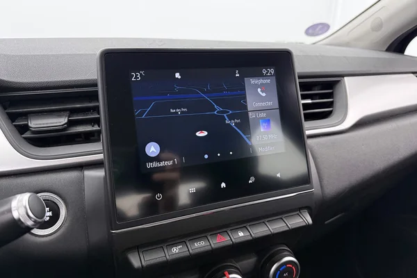 Renault Captur (2021) — foto 14 van 39