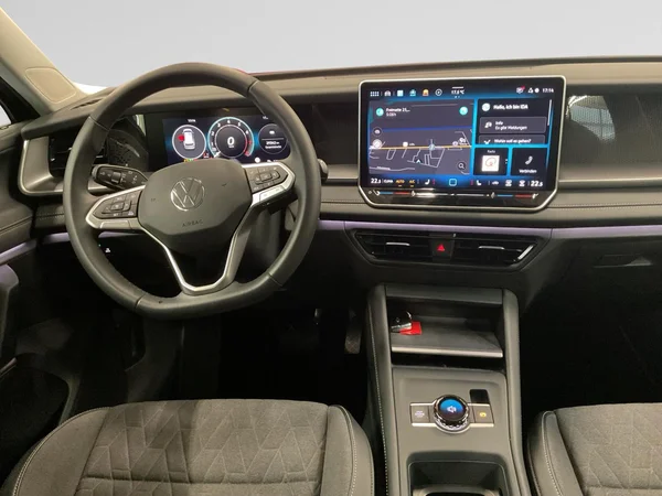 VOLKSWAGEN Tayron (2025) — foto 2 van 22