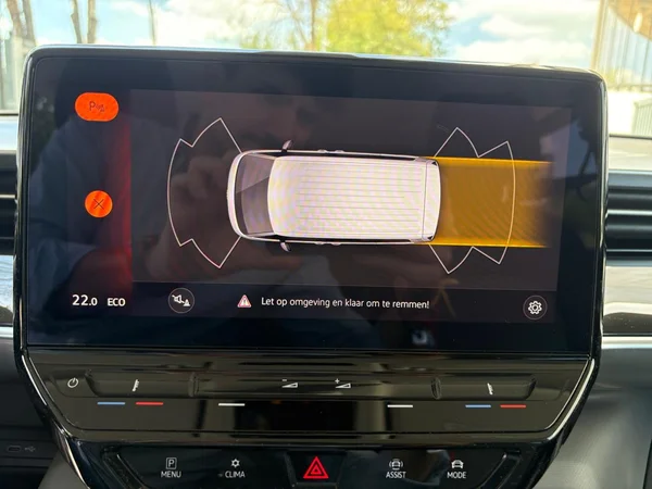 VOLKSWAGEN ID.Buzz (2024) — foto 5 van 24