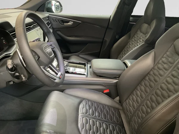 AUDI RS Q8 SUV (2025) — foto 20 van 22
