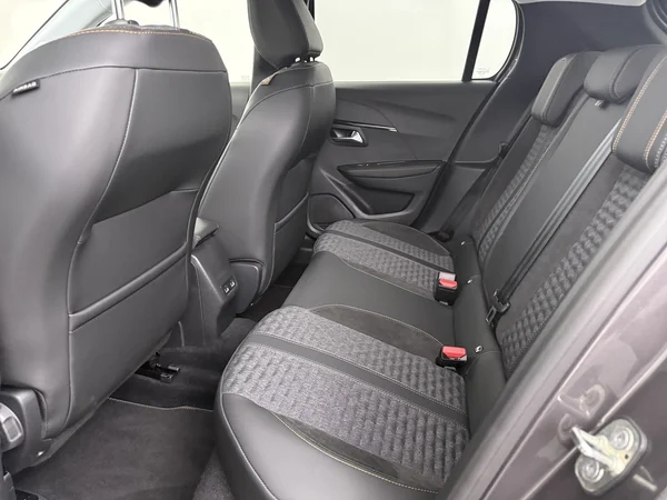 PEUGEOT 208 (2022) — foto 3 van 26