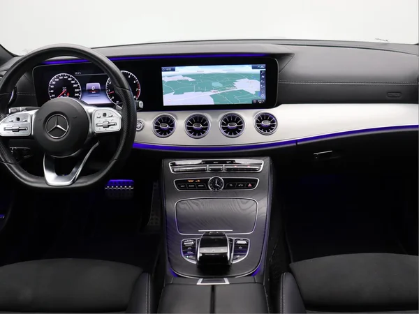 MERCEDES-BENZ Classe E Coupé (C238) (2019) — foto 8 van 13